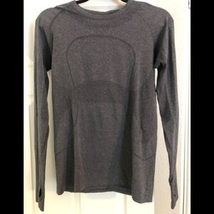 Lululemon Swiftly Tech Longsleeve Gray size 10